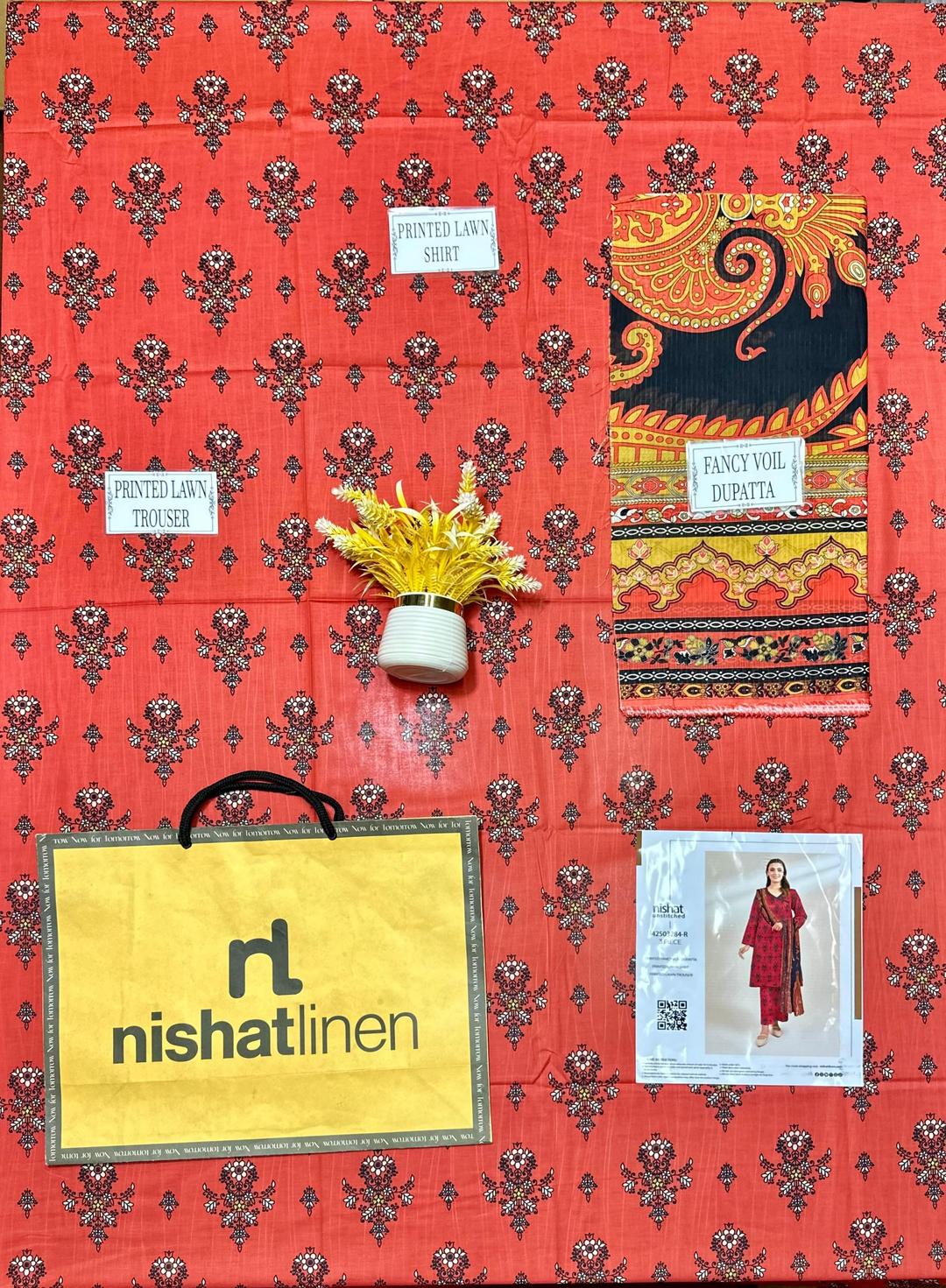 3 Pcs Women's Unstitched Printed Suit